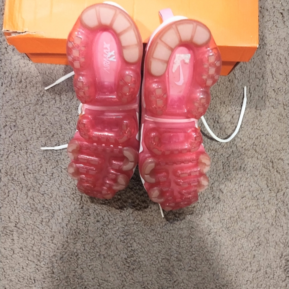 Shoes - Picture 11 of 14